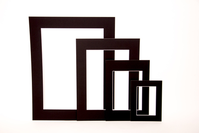 Paspartuu Black 18x24/12x17 cm, valge lõige 11662