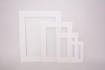 Paspartuu Prcl White 24x30/18x24 cm 119031